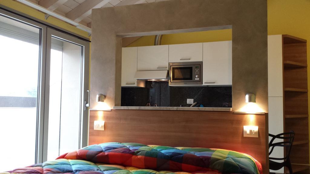 Residence Luna Di Monza Rum bild